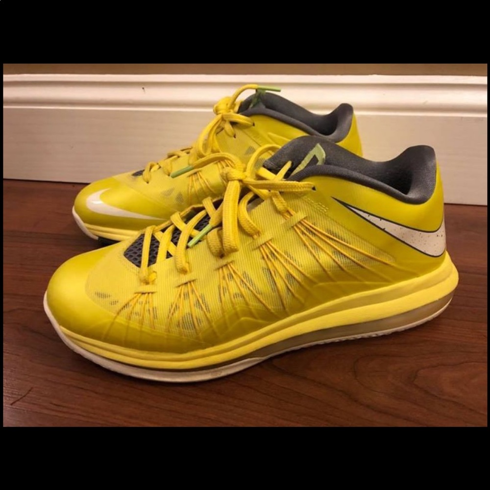 Nike Air Max Lebron X Low, Sonic Yellow - Picture 2 of 8